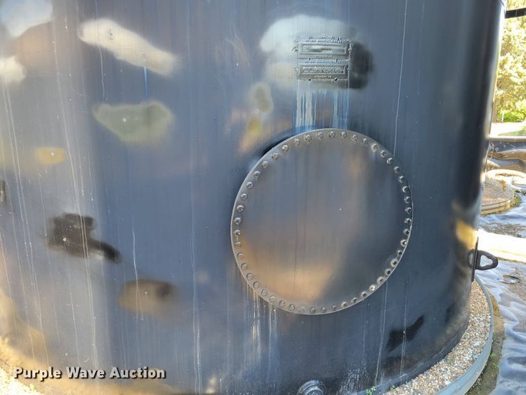 image for item DM2402 Bulk oil tank