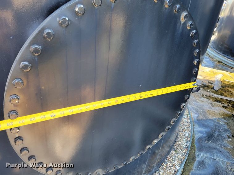 image for item DM2402 Bulk oil tank