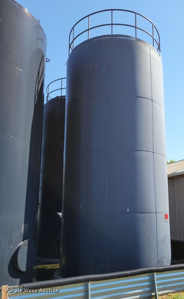 image for item DM2403 Huron Culvert & Tank Co.  bulk oil tank