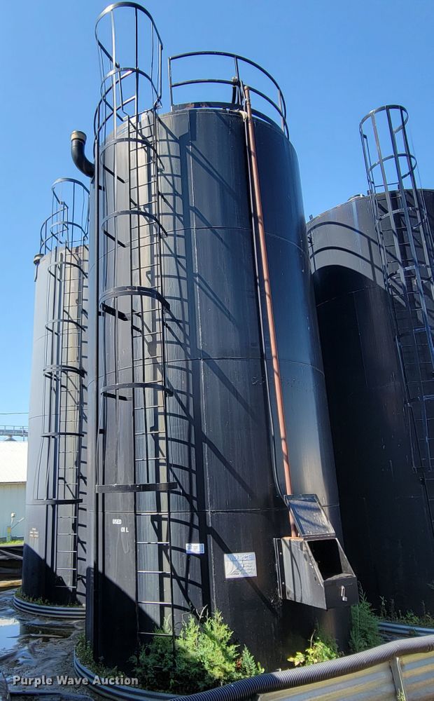 image for item DM2405 Huron Culvert & Tank Co.  bulk oil tank