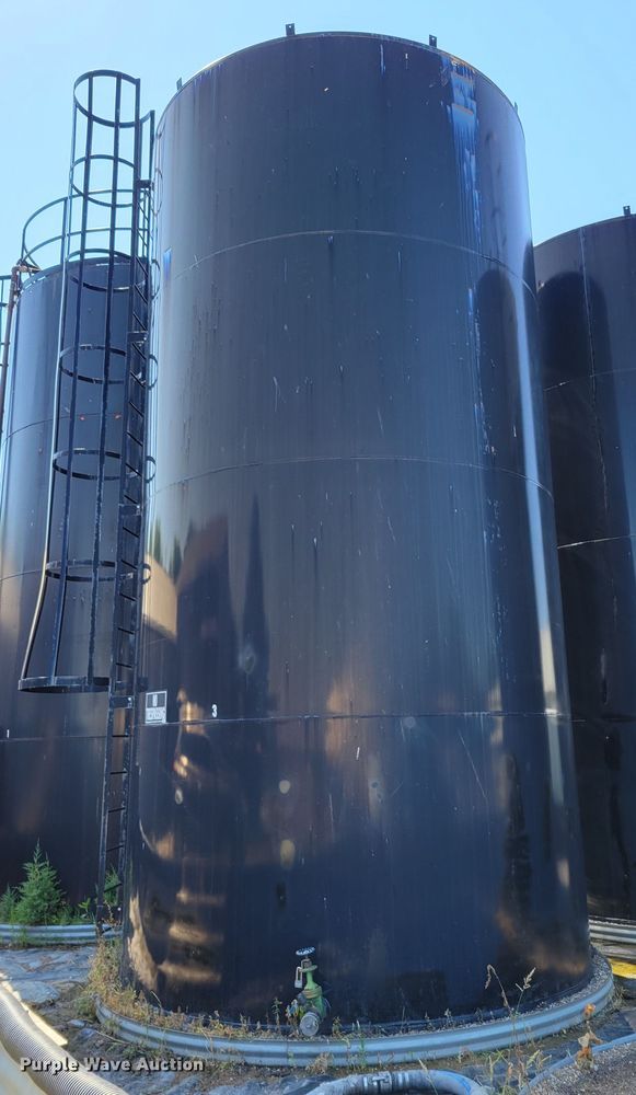 image for item DM2406 We-Mac Manufacturing Co.  bulk oil tank