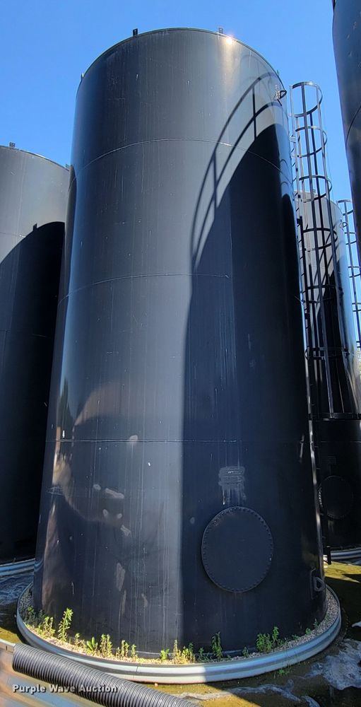 image for item DM2407 We-Mac Manufacturing Co.  bulk oil tank
