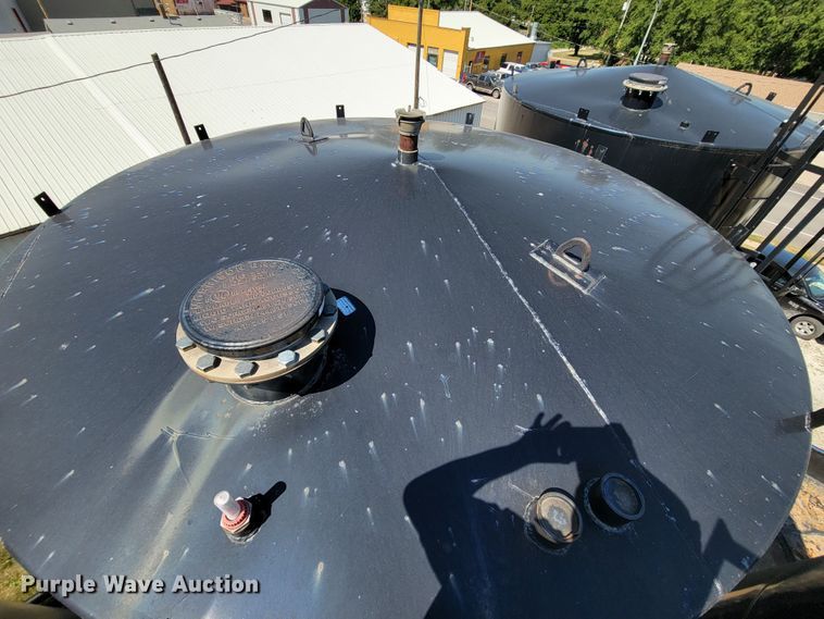 image for item DM2407 We-Mac Manufacturing Co.  bulk oil tank
