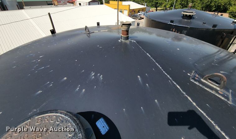 image for item DM2407 We-Mac Manufacturing Co.  bulk oil tank