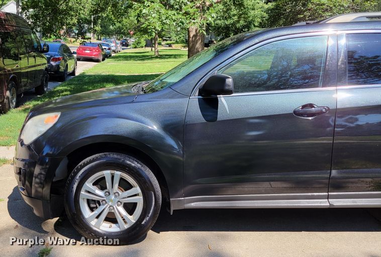 image for item DM2430 2010 Chevrolet Equinox LT  SUV