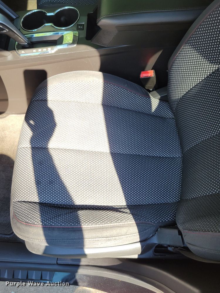 image for item DM2430 2010 Chevrolet Equinox LT  SUV