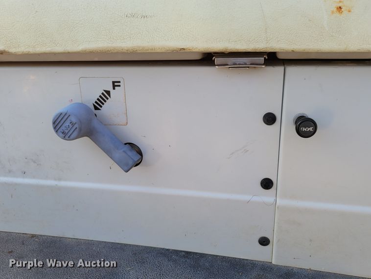 image for item DM2444 2000 Yamaha G11A  golf cart