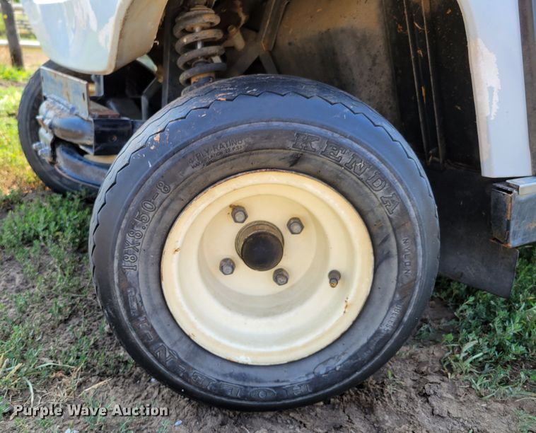 image for item DM2444 2000 Yamaha G11A  golf cart