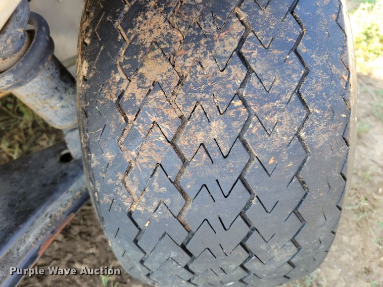 image for item DM2444 2000 Yamaha G11A  golf cart