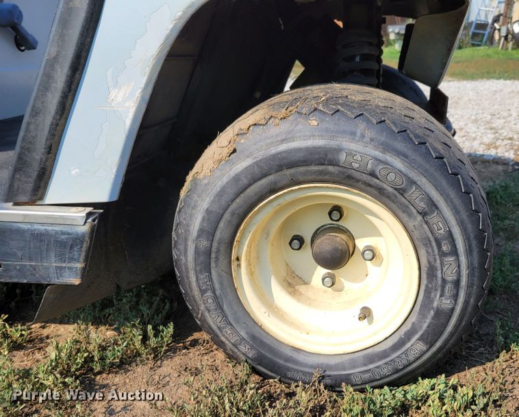 image for item DM2444 2000 Yamaha G11A  golf cart