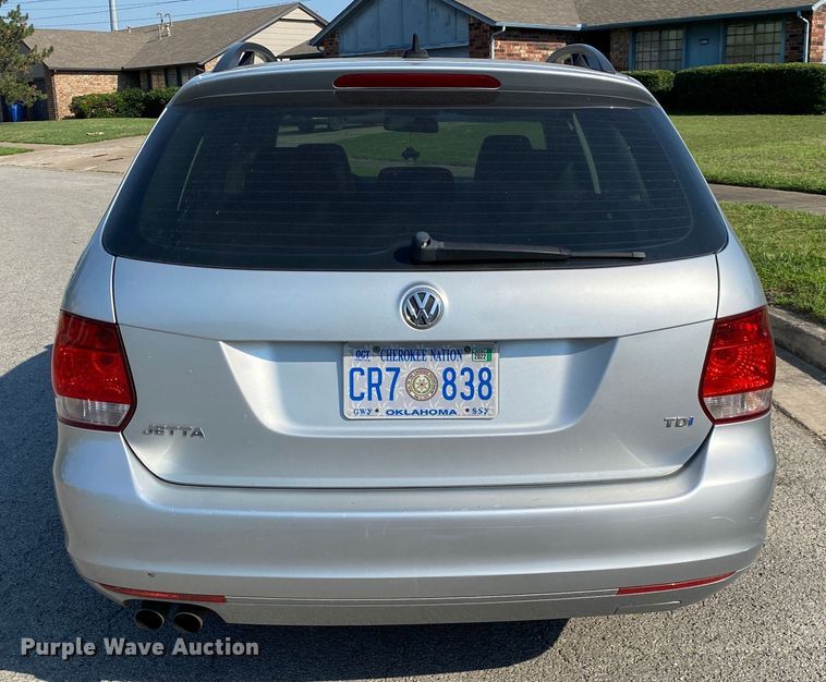 image for item DM4214 2011 Volkswagen Jetta SportWagen TDI