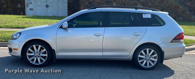 image for item DM4214 2011 Volkswagen Jetta SportWagen TDI