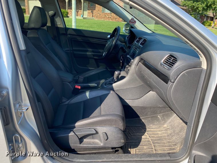 image for item DM4214 2011 Volkswagen Jetta SportWagen TDI