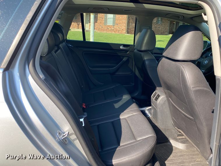 image for item DM4214 2011 Volkswagen Jetta SportWagen TDI