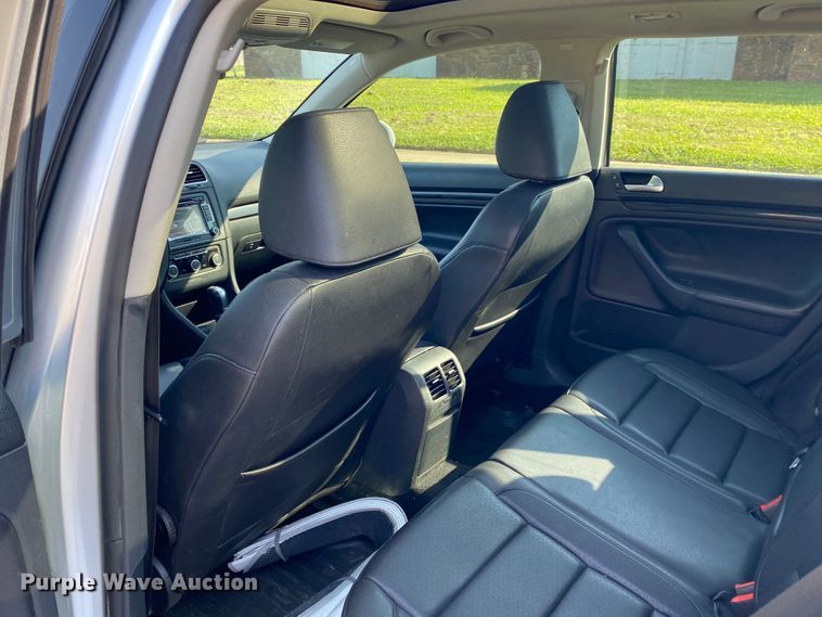 image for item DM4214 2011 Volkswagen Jetta SportWagen TDI