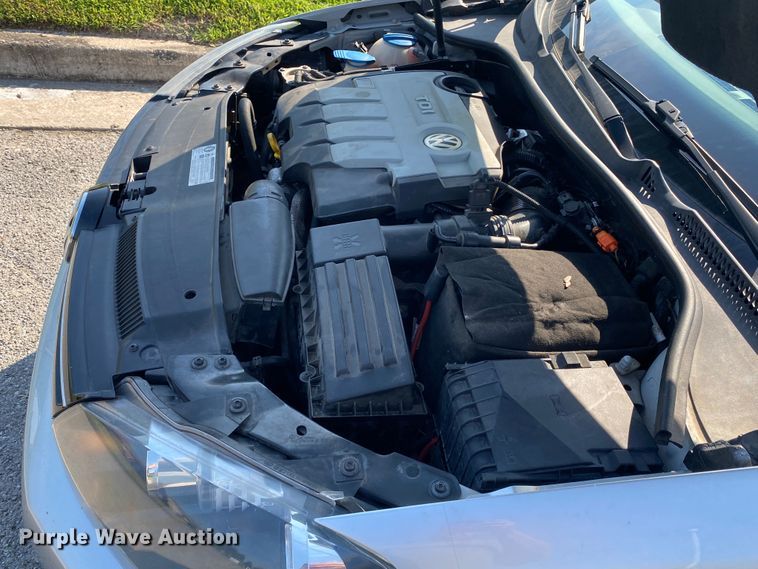 image for item DM4214 2011 Volkswagen Jetta SportWagen TDI