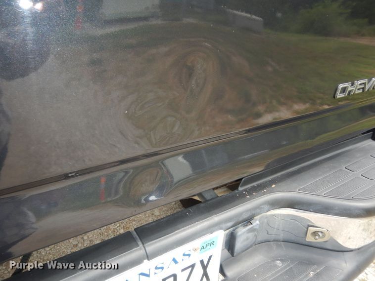 image for item DN1667 2005 Chevrolet Silverado 2500HD  Crew Cab pickup truck