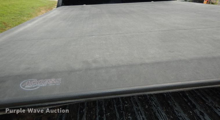 image for item DN1667 2005 Chevrolet Silverado 2500HD  Crew Cab pickup truck