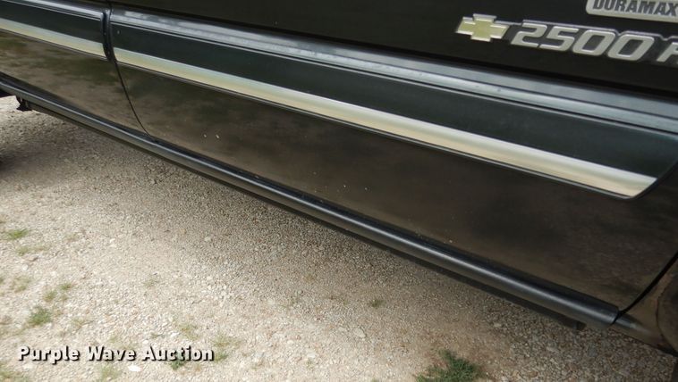 image for item DN1667 2005 Chevrolet Silverado 2500HD  Crew Cab pickup truck