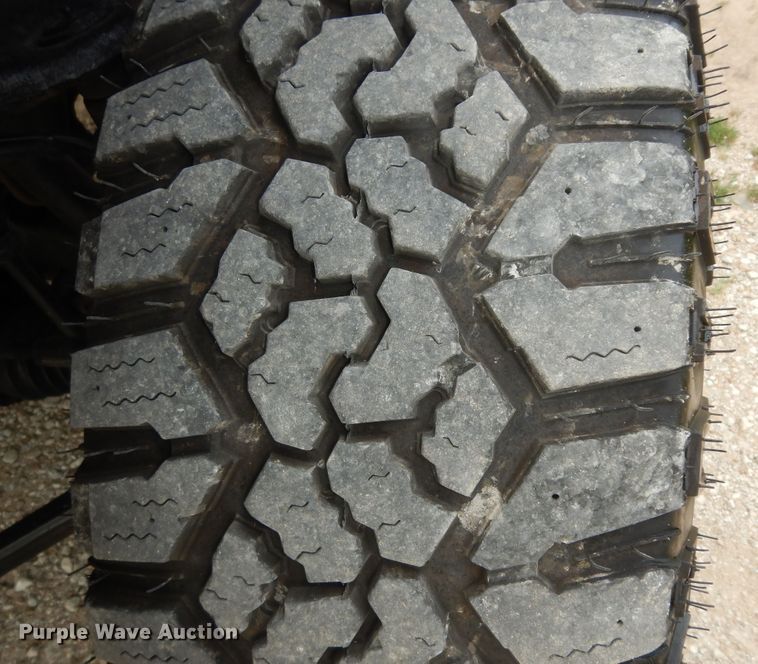 image for item DN1667 2005 Chevrolet Silverado 2500HD  Crew Cab pickup truck