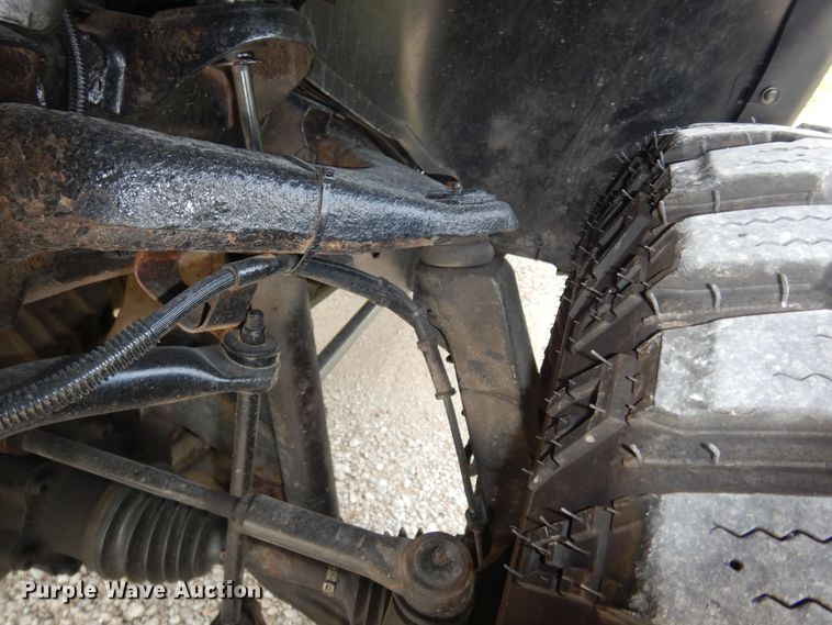 image for item DN1667 2005 Chevrolet Silverado 2500HD  Crew Cab pickup truck