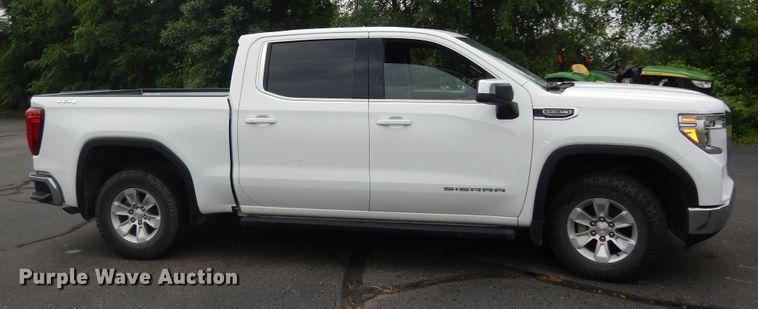 image for item DN1674 2019 GMC Sierra 1500  Crew Cab pickup truck