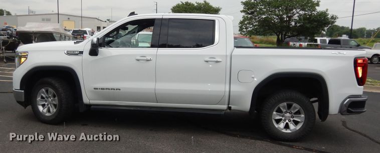 image for item DN1674 2019 GMC Sierra 1500  Crew Cab pickup truck