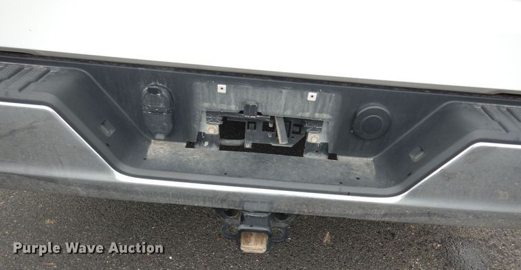 image for item DN1674 2019 GMC Sierra 1500  Crew Cab pickup truck