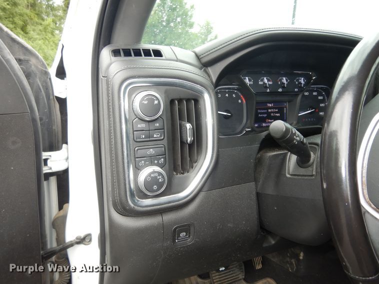 image for item DN1674 2019 GMC Sierra 1500  Crew Cab pickup truck