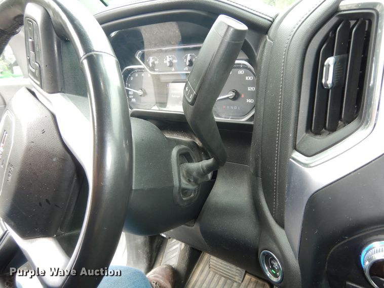 image for item DN1674 2019 GMC Sierra 1500  Crew Cab pickup truck