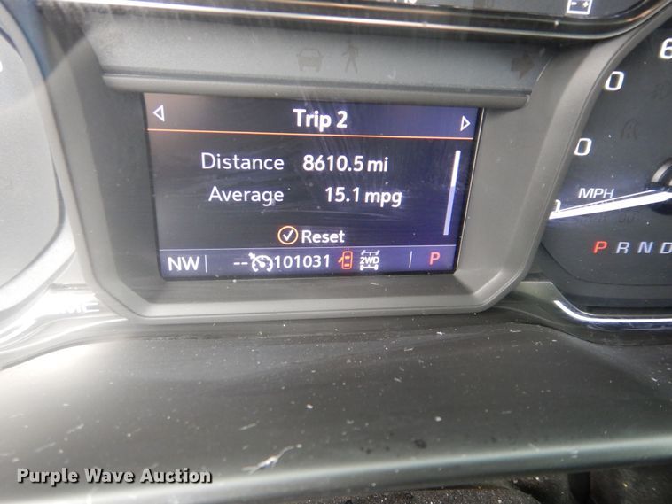 image for item DN1674 2019 GMC Sierra 1500  Crew Cab pickup truck