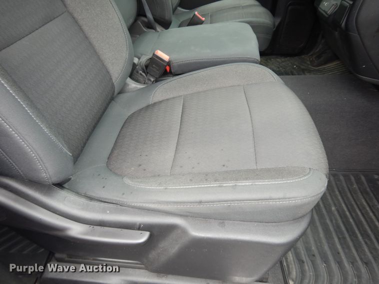 image for item DN1674 2019 GMC Sierra 1500  Crew Cab pickup truck