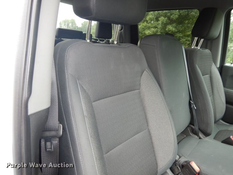 image for item DN1674 2019 GMC Sierra 1500  Crew Cab pickup truck