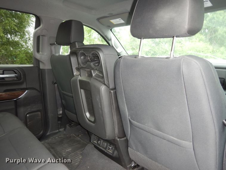 image for item DN1674 2019 GMC Sierra 1500  Crew Cab pickup truck