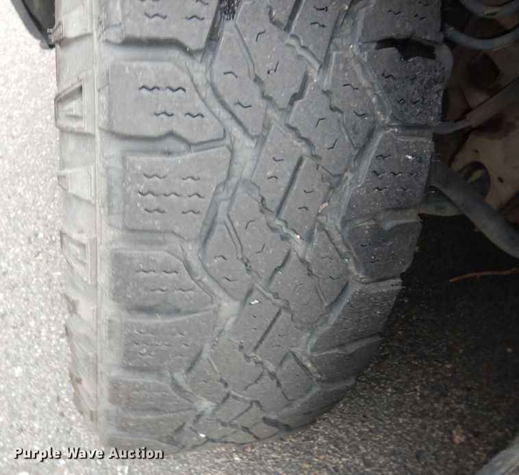 image for item DN1674 2019 GMC Sierra 1500  Crew Cab pickup truck