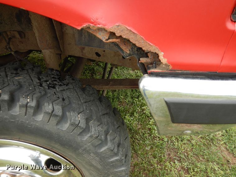 image for item DN1705 1990 Ford F350 XLT Lariat  tow truck