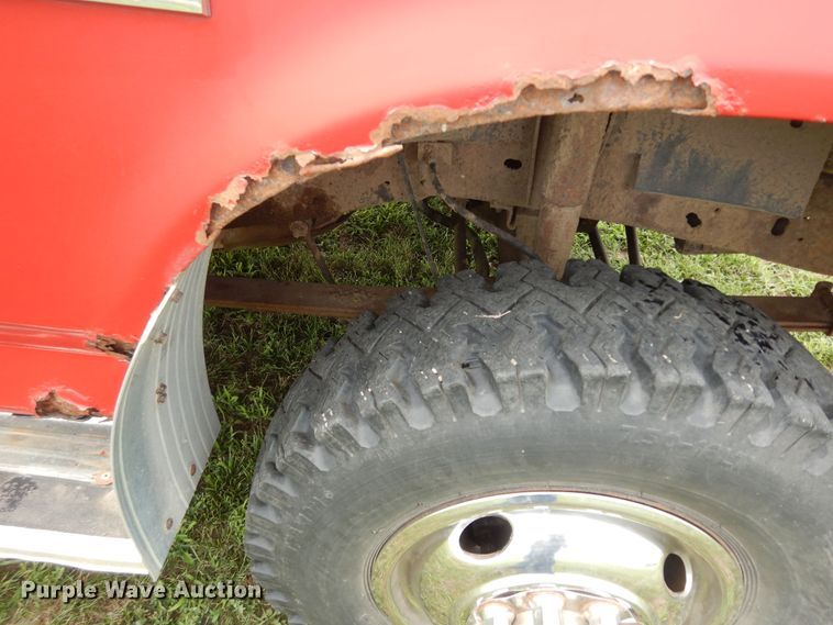 image for item DN1705 1990 Ford F350 XLT Lariat  tow truck