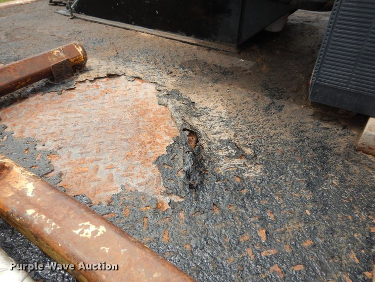 image for item DN1705 1990 Ford F350 XLT Lariat  tow truck