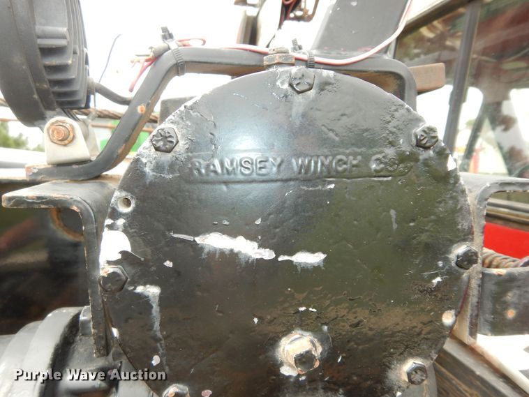 image for item DN1705 1990 Ford F350 XLT Lariat  tow truck