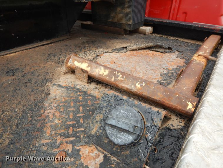 image for item DN1705 1990 Ford F350 XLT Lariat  tow truck