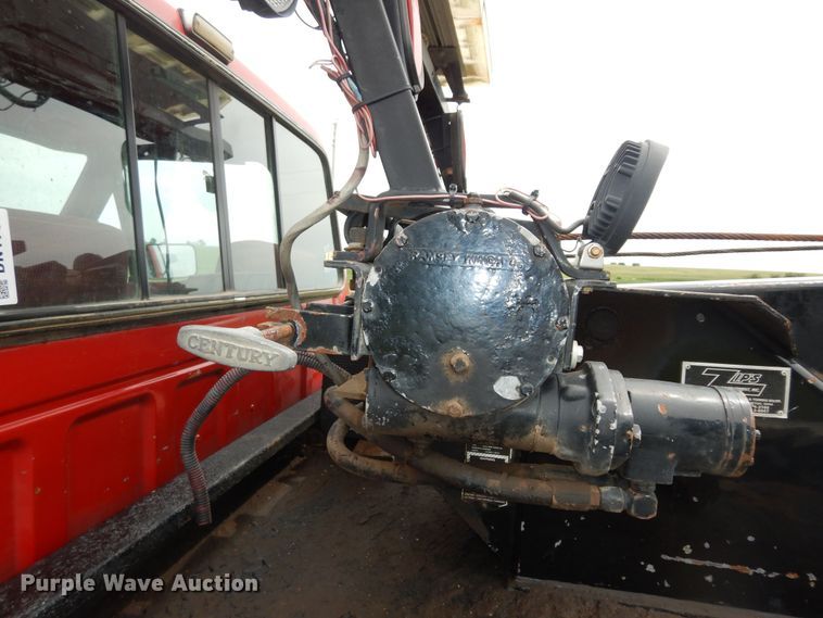 image for item DN1705 1990 Ford F350 XLT Lariat  tow truck