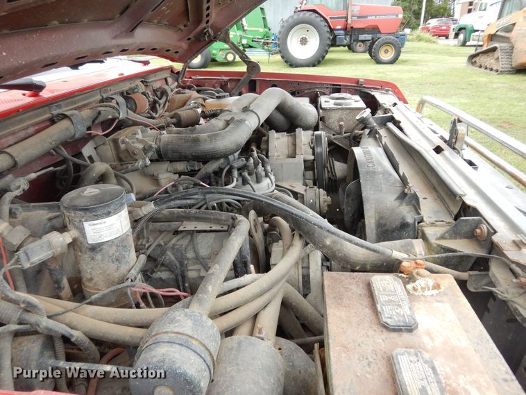 image for item DN1705 1990 Ford F350 XLT Lariat  tow truck