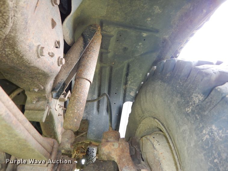 image for item DN1705 1990 Ford F350 XLT Lariat  tow truck