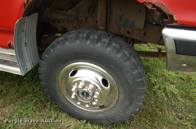 image for item DN1705 1990 Ford F350 XLT Lariat  tow truck