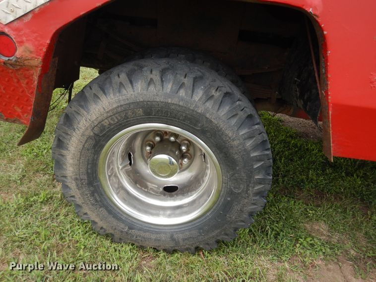 image for item DN1705 1990 Ford F350 XLT Lariat  tow truck