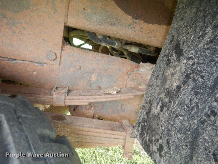 image for item DN1705 1990 Ford F350 XLT Lariat  tow truck