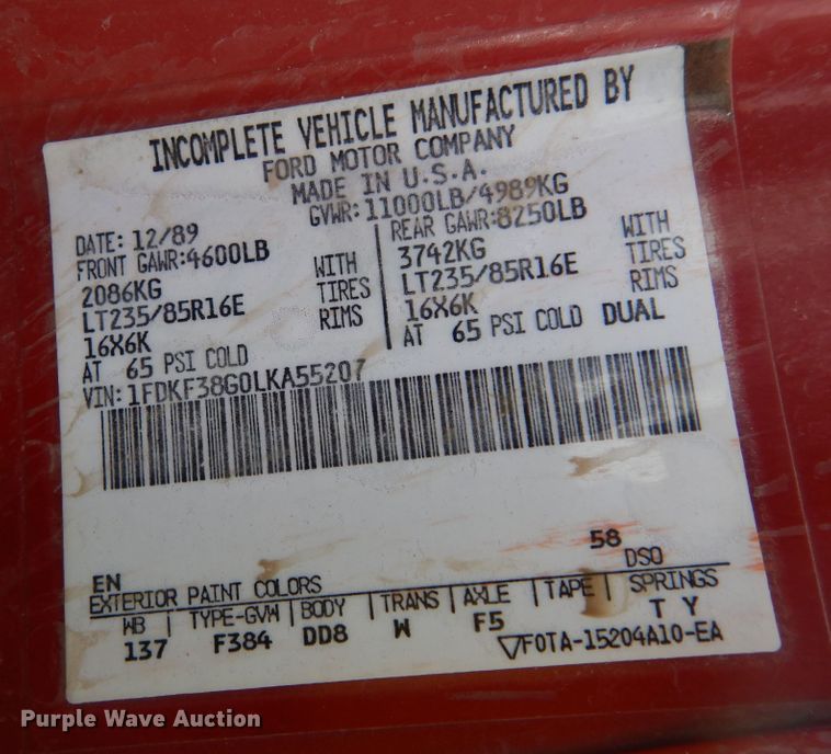 image for item DN1705 1990 Ford F350 XLT Lariat  tow truck