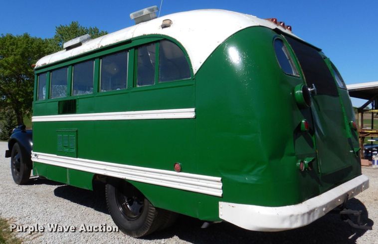 image for item DN7394 1946 Chevrolet  bus