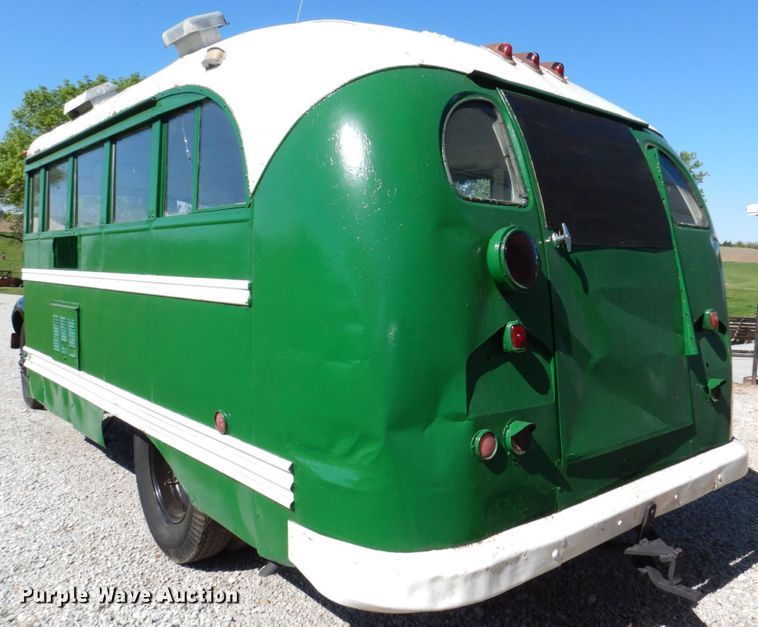 image for item DN7394 1946 Chevrolet  bus