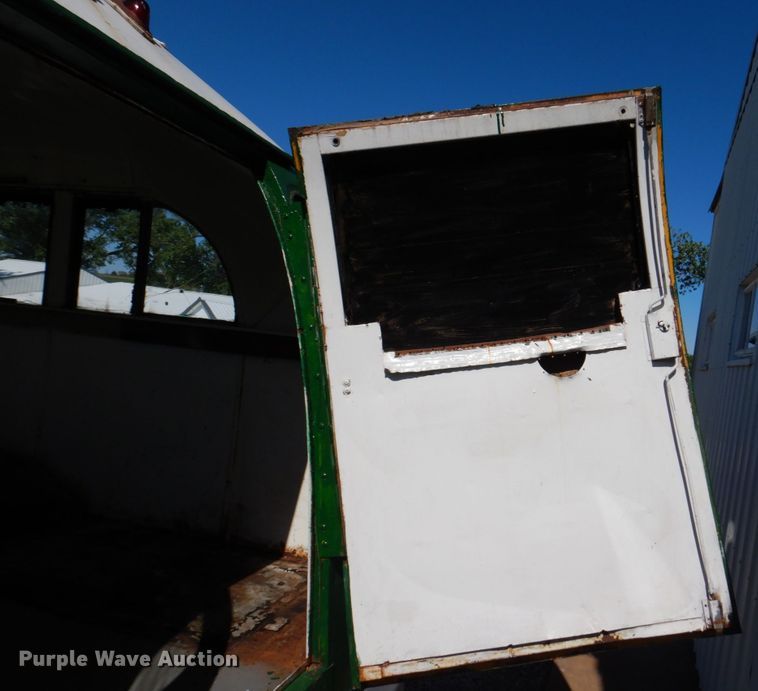 image for item DN7394 1946 Chevrolet  bus